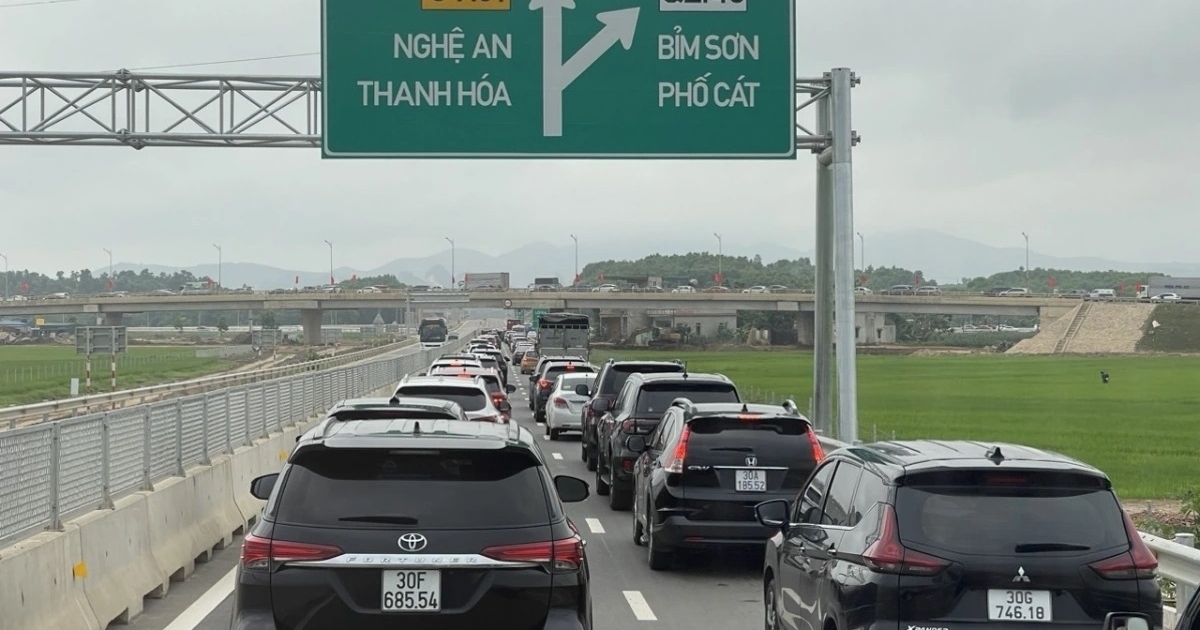 Thanh Hoa proposes expanding 100km of North-South Expressway to six lanes