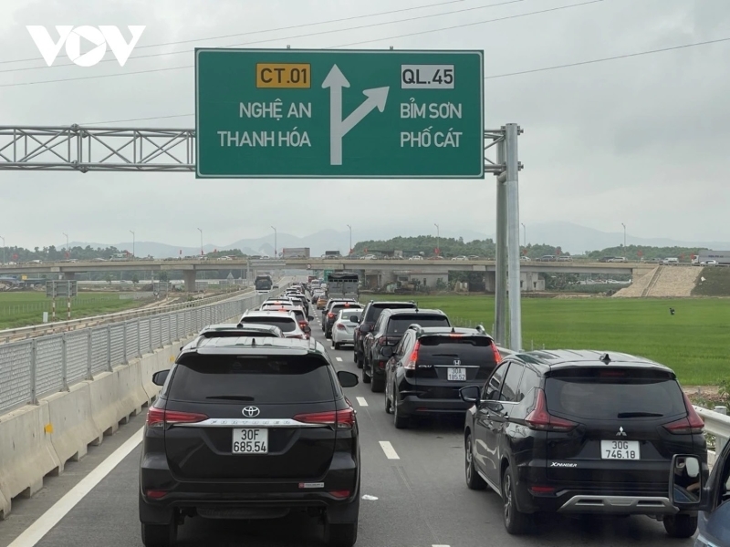 Thanh Hoa proposes expanding 100km of North-South Expressway to six lanes