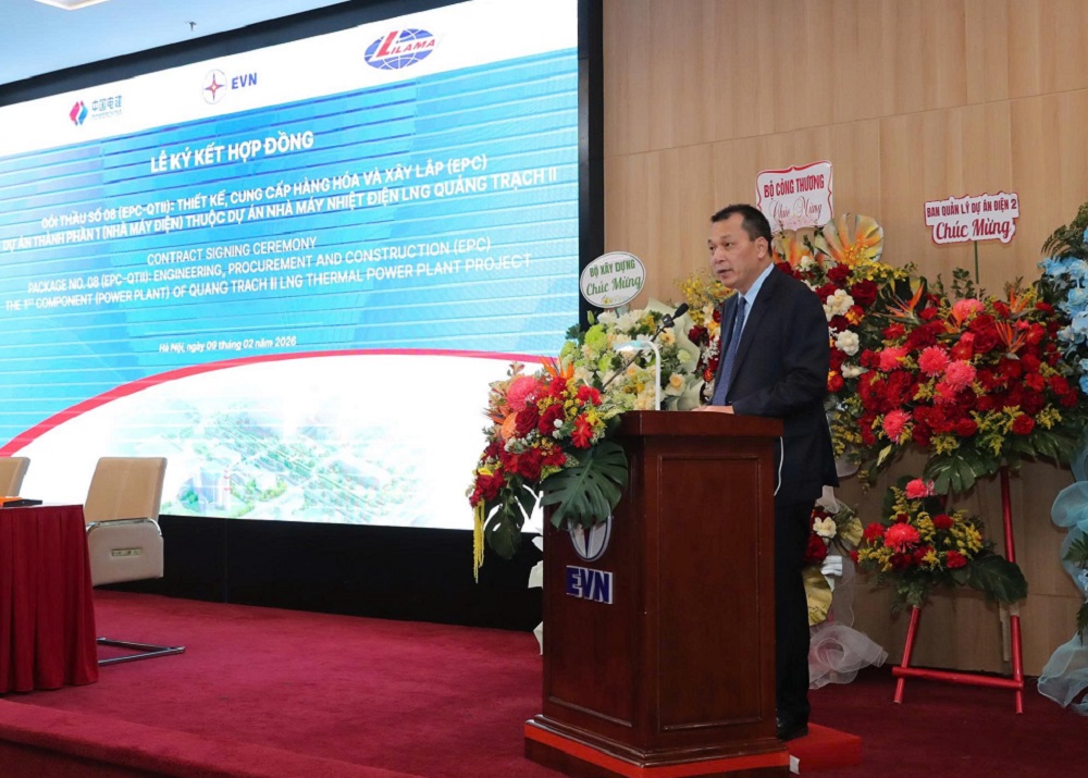 Ông Đặng Hoàng An - Chủ tịch HĐTV EVN phát biểu tại lễ ký kết.