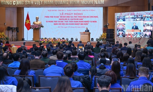 Thủ tướng phát động hai phong trào thi đua lớn, đưa Nghị quyết Đại hội XIV đi nhanh vào cuộc sống