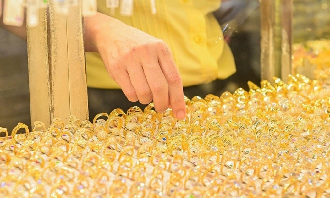 Giá vàng SJC tăng 2 triệu đồng/lượng trong phiên đầu tuần