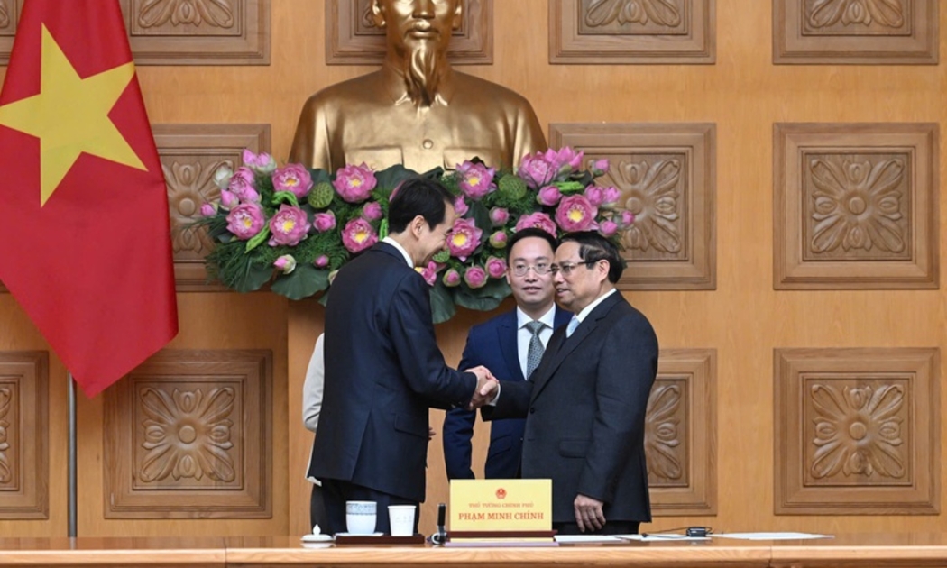 Thủ tướng Chính phủ Phạm Minh Chính tiếp đồng chí Hà Vĩ, Đại sứ đặc mệnh toàn quyền nước Cộng hòa nhân dân Trung Hoa tại Việt Nam - Ảnh: VGP