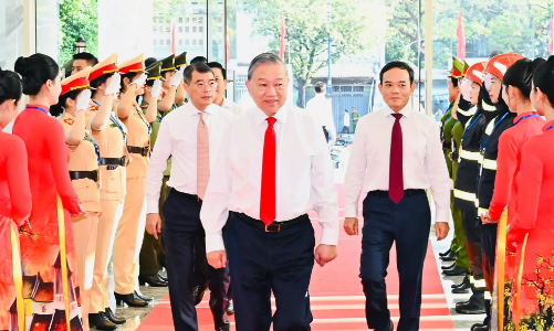 Tổng Bí thư Tô Lâm thăm, chúc Tết Đảng bộ, chính quyền và nhân dân TP.HCM