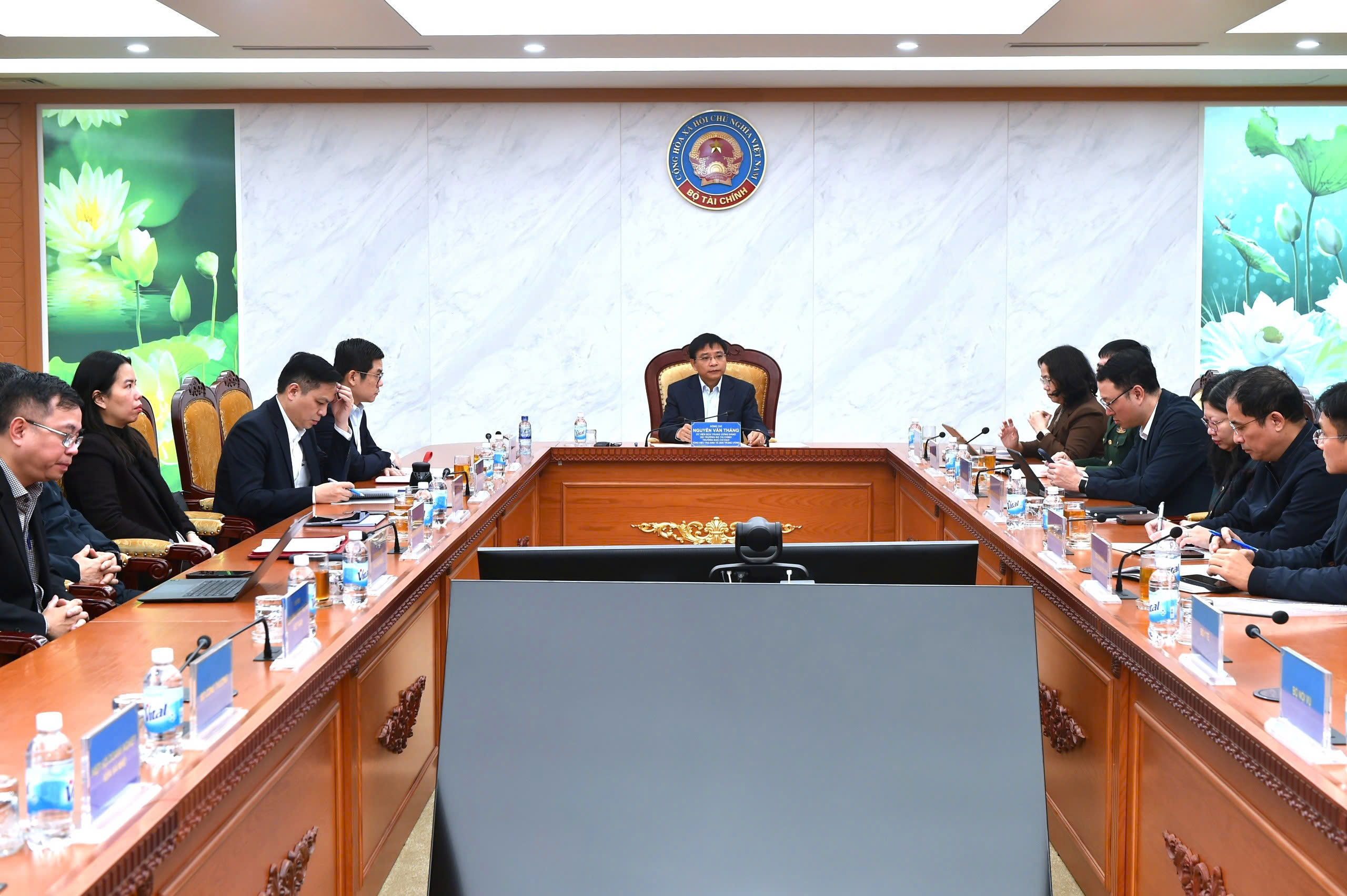 Toàn cảnh cuộc hợp Ban Chỉ đạo Tổng Điều tra kinh tế năm 2026.
