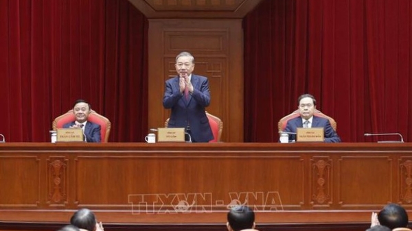 Tổng Bí thư Tô Lâm: Phát huy trí tuệ tập thể, sớm đưa tinh thần Đại hội XIV vào cuộc sống