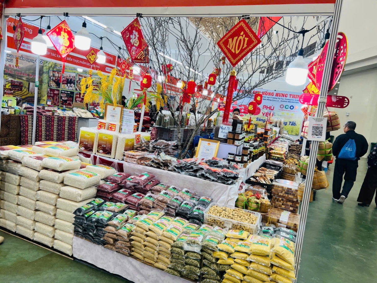 Hội chợ Mùa Xuân hội tụ các gian hàng nông sản vùng cao, đặc sản biển đảo đến các sản phẩm OCOP tiêu biểu.