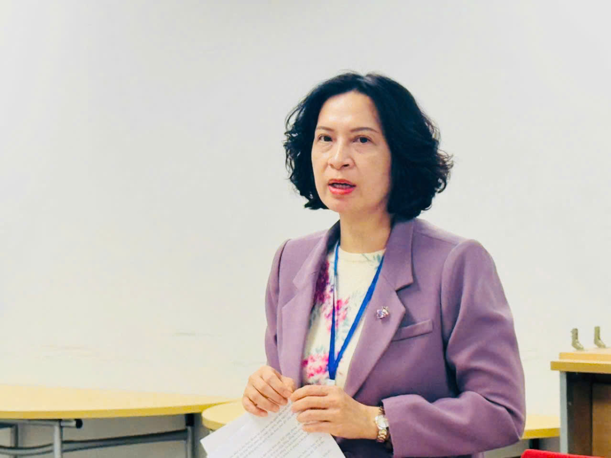 Thứ trưởng&nbsp;Bộ Y tế Nguyễn Thị Liên Hương chia sẻ tại cuộc làm việc.