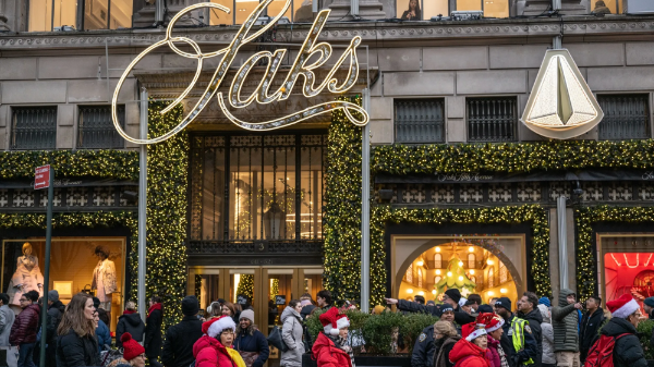 Sự sụp đổ của đế chế bán lẻ xa xỉ Saks
