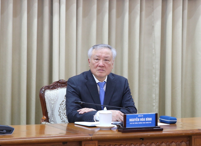 Phó Thủ tướng đề nghị duy trì các cuộc họp giao ban mỗi tháng 1 lần để kiểm điểm, đánh giá về những kết quả đạt được cũng như tháo gỡ các khó khăn, chỉ đạo triển khai các nhiệm vụ - Ảnh: VGP/Nguyễn Hoàng