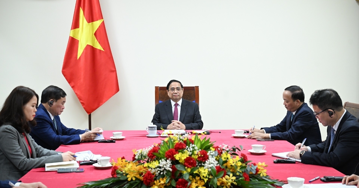 PM suggests to increase Vietnam-Singapore IPs to 30 in 2026