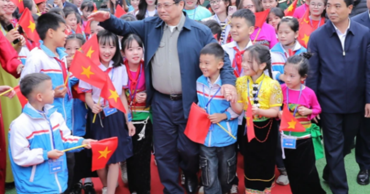 PM kicks off construction of multi-level school in Thanh Hoa Province