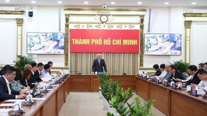 Deputy PM asks for clear roadmap for Vietnam’s International Financial Centre