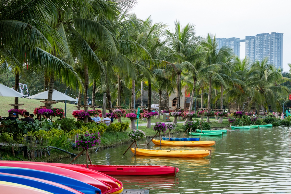 Bến thuyền kayak phục vụ cư dân, du khách từ ngày 3 Tết.&nbsp;Ảnh: Ecopark.