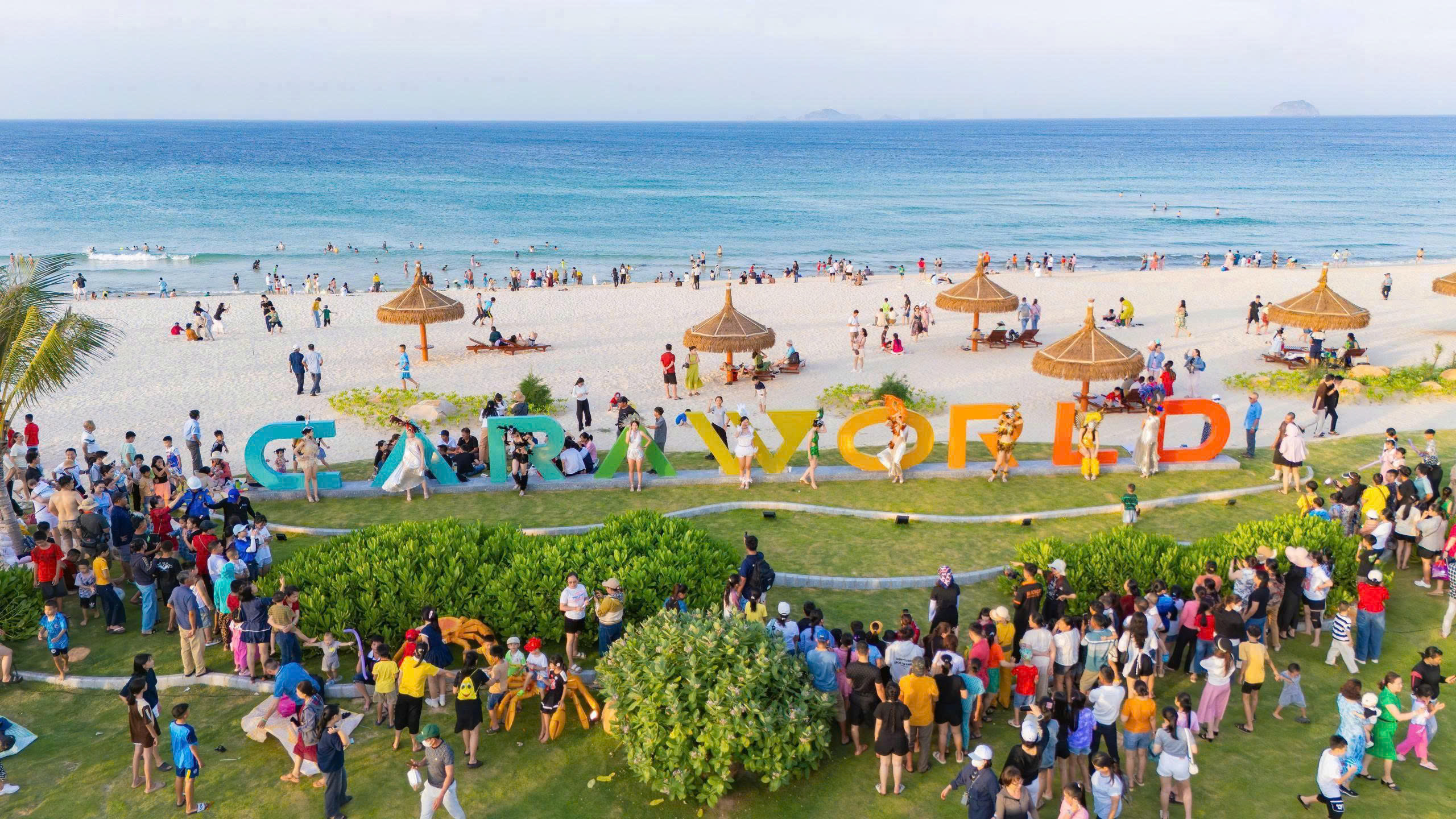 Chiến lược “cửa ngõ kép” liền kề sân bay và cảng biển quốc tế sẽ đưa hàng triệu du khách đến với CaraWorld mỗi năm.