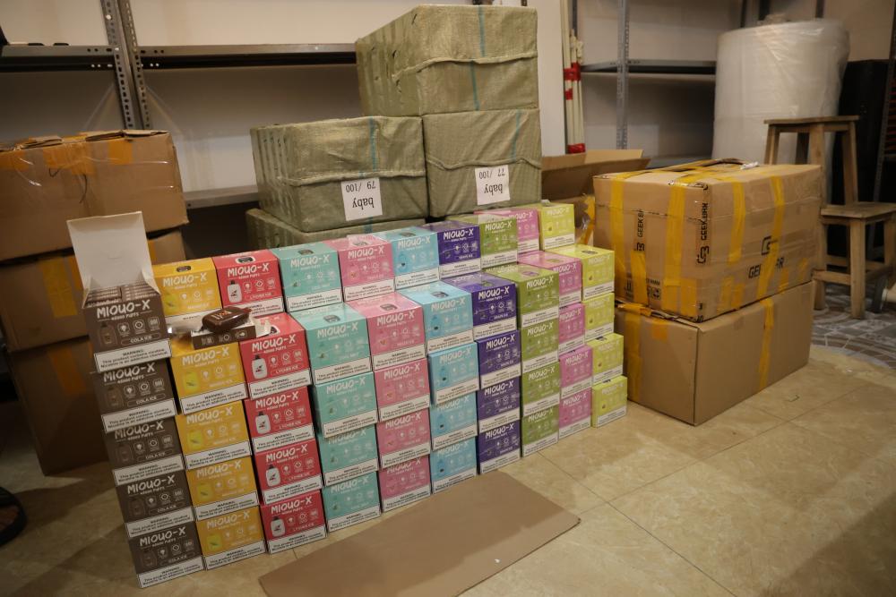 Triệt phá đường dây buôn bán thuốc lá điện tử, thu giữ 50.000 sản phẩm