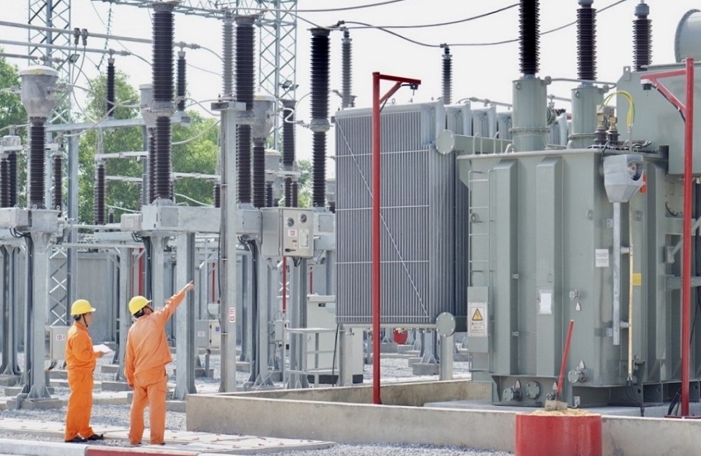 Xuyên suốt kỳ nghỉ Tết, ngành điện sẽ không thực hiện các công tác cắt điện trên lưới.