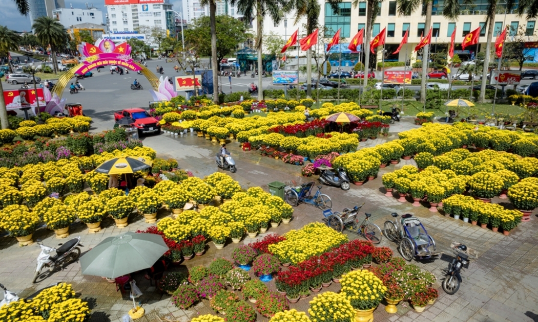 Rộn ràng chợ hoa Xuân Huế những ngày giáp Tết