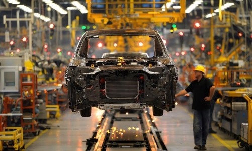 Ông Trump hủy bỏ luật khí hậu: Cú đảo chiều lịch sử của ngành ô tô Mỹ