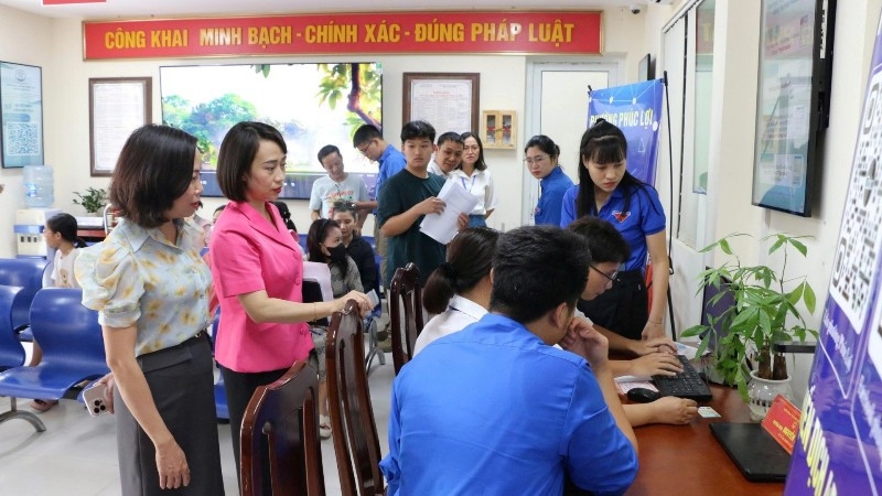 Các Tổ hành chính công xung kích sẽ trực tiếp đến tận nhà hoặc nhà văn hóa khu dân cư để tư vấn, giải thích cho người dân.