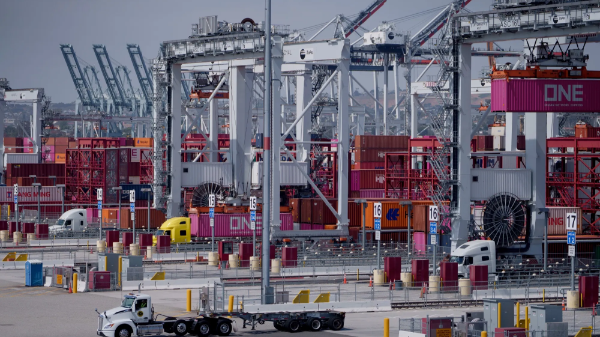 Nghiên cứu của Fed: Doanh nghiệp và người tiêu dùng Mỹ phải trả 90% tiền thuế quan