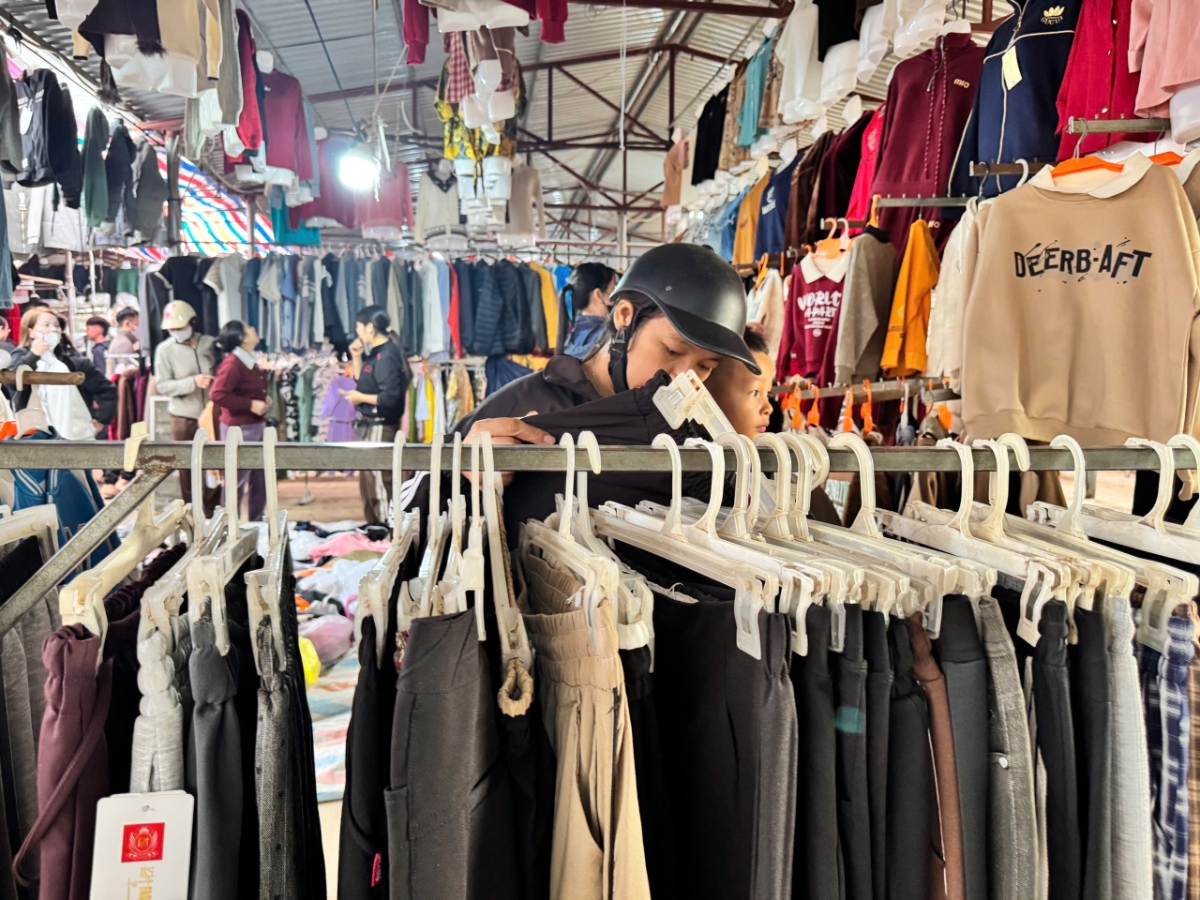 Gian hàng quần áo