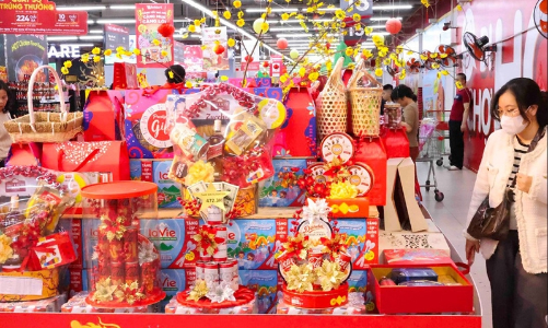 Cận giao thừa, không xuất hiện tình trạng “sốt” giá 
