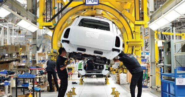 Với các kế hoạch tập trung vào tính bền vững bao gồm tái chế pin EV vào năm 2025, Thái Lan đang đặt mục tiêu tăng cường khả năng cạnh tranh toàn cầu với ngành xe điện nói riêng và ngành công nghiệp ô tô nói chung.