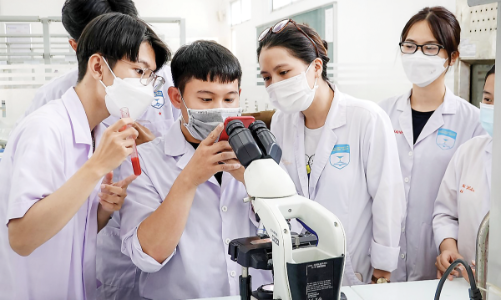 Kiến tạo hệ sinh thái nhân lực chất lượng cao 