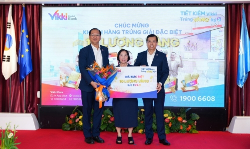 Vikki Bank trao giải 1 ký vàng và 10 giải thưởng giá trị, đồng thời khởi động mùa mới 