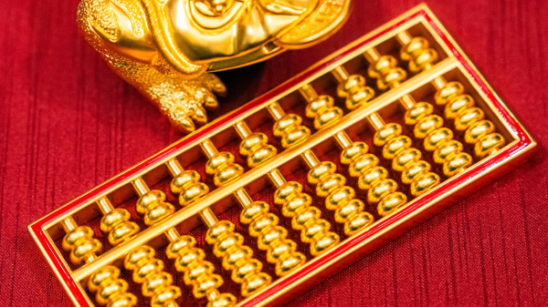 Giá vàng “bốc hơi” 115 USD/oz, giá bạc sụt hơn 4%