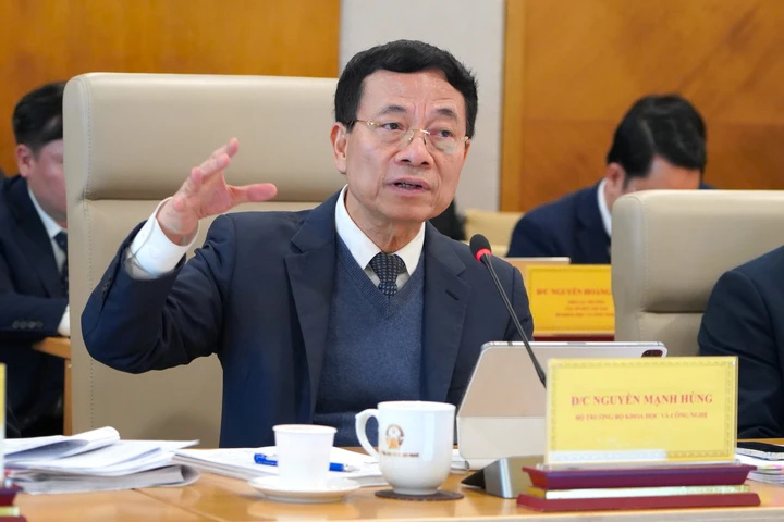 Bộ trưởng Nguyễn Mạnh Hùng phát biểu tại Hội nghị.