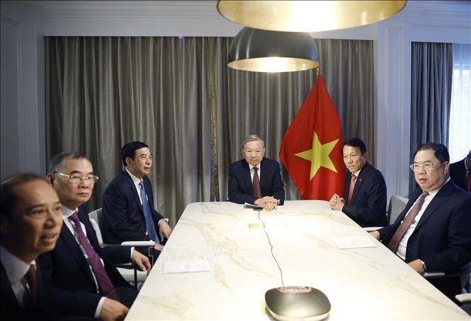 Tổng Bí thư Tô Lâm điện đàm với nguyên Thượng nghị sĩ Patrick Leahy. Ảnh: TTXVN