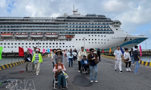 First int'l cruise ship arrives in Hue in the Year of the Horse 2026