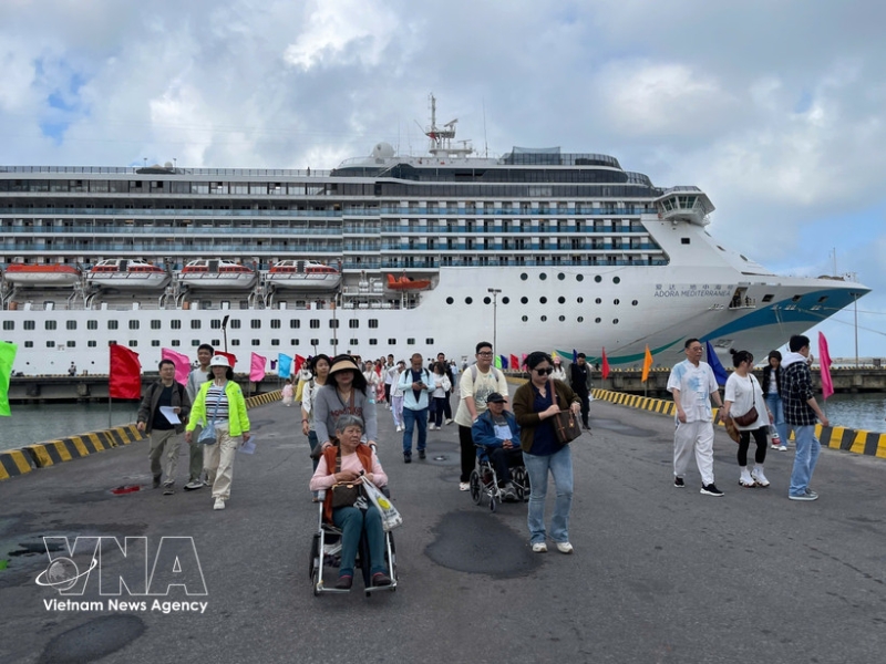  First int'l cruise ship arrives in Hue in the Year of the Horse 2026