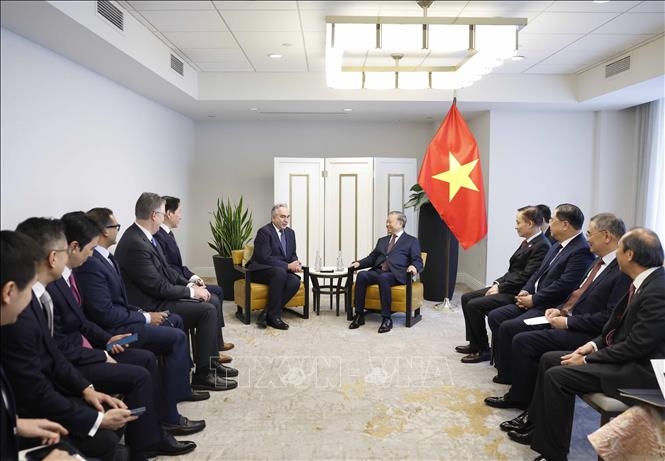 Tổng Bí thư Tô Lâm đã tiếp ông Kurt M. Campbell, cựu Thứ trưởng Ngoại giao Hoa Kỳ, trao đổi về các định hướng phát triển lớn và hợp tác đầu tư, đổi mới sáng tạo giữa hai nước. Ảnh: TTXVN.