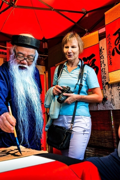 Some 1.34 million tourists arrive in Hanoi during Tet holiday