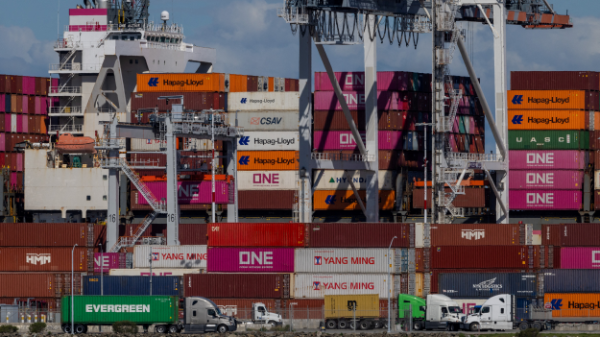 Thuế quan đối ứng bị Tòa án Tối cao Mỹ bác bỏ: Phản ứng của các nước và doanh nghiệp