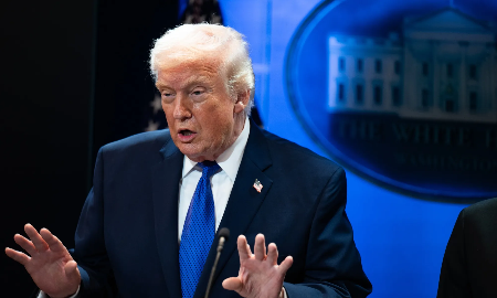 Tổng thống Trump áp thuế quan toàn cầu mới 10% sau khi Tòa án Tối cao Mỹ bác bỏ thuế đối ứng