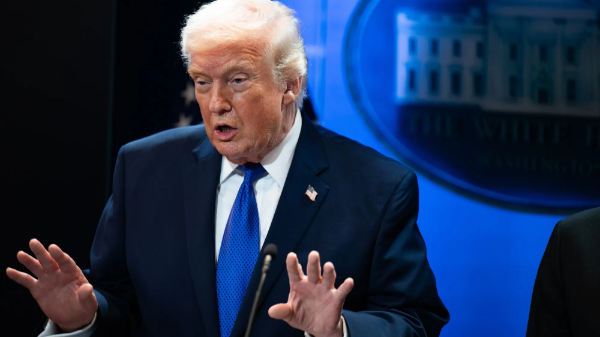 Tổng thống Trump áp thuế quan toàn cầu mới 10% sau khi Tòa án Tối cao Mỹ bác bỏ thuế đối ứng