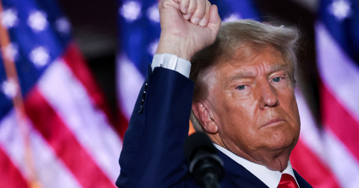 Tổng thống Trump nâng thuế quan toàn cầu lên 15%, có hiệu lực ngay lập tức