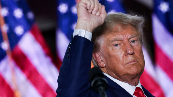 Tổng thống Trump nâng thuế quan toàn cầu lên 15%, có hiệu lực ngay lập tức