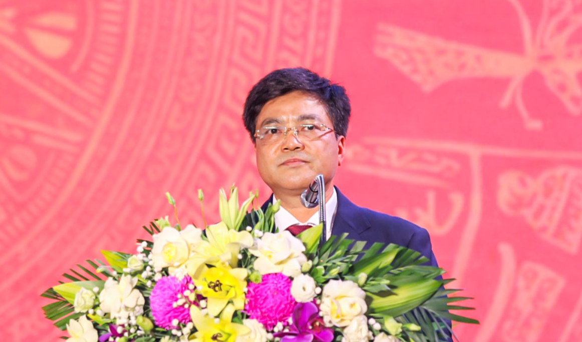 Ông Trần Minh Hoan:&nbsp;Chợ Viềng Xuân xuất hiện như “cuộc nhân duyên của đất trời”.&nbsp;