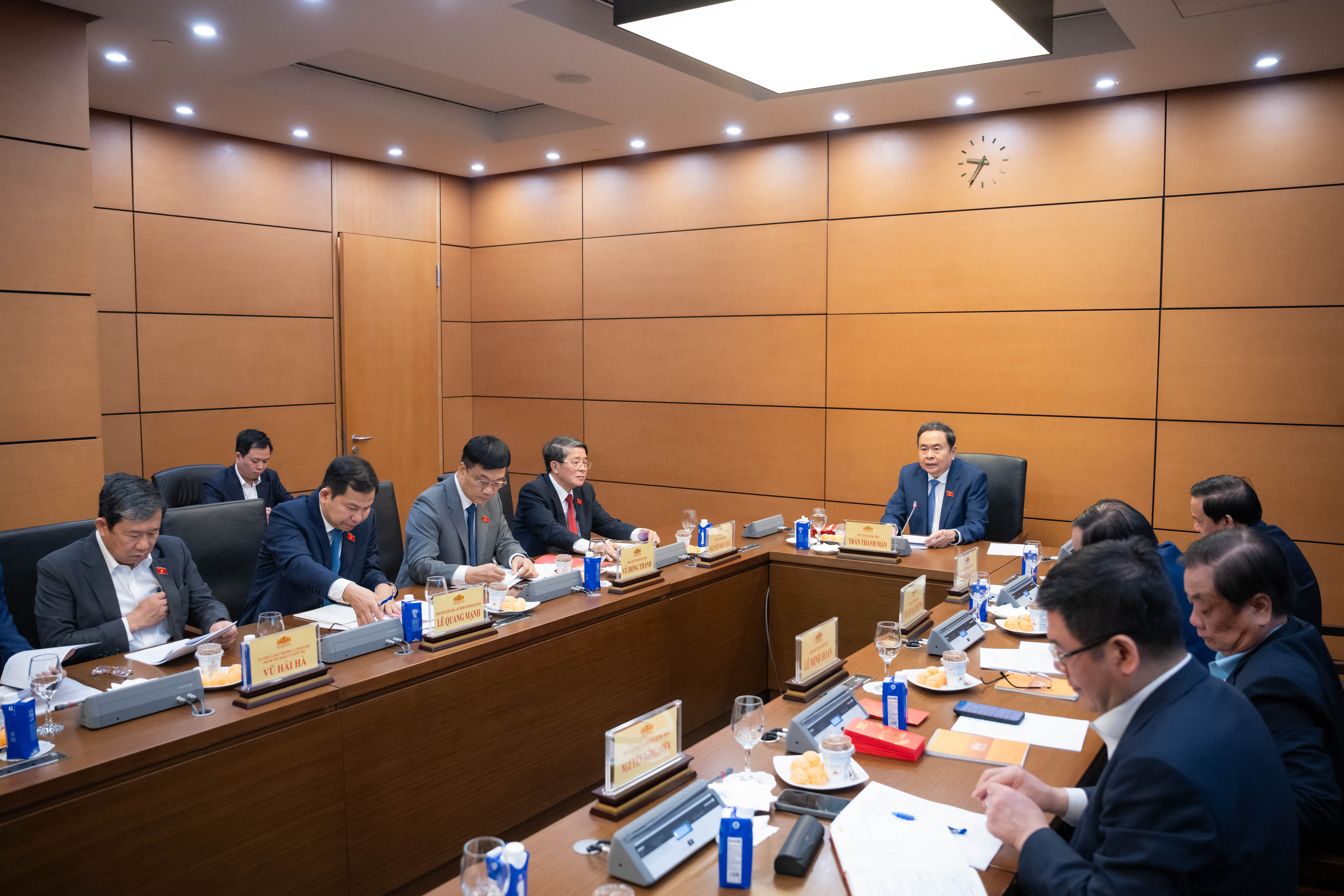 Quang cảnh cuộc họp. Ảnh: Quốc hội.