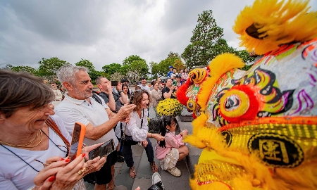 Du lịch cả nước khởi sắc mạnh mẽ dịp Tết Nguyên đán 2026