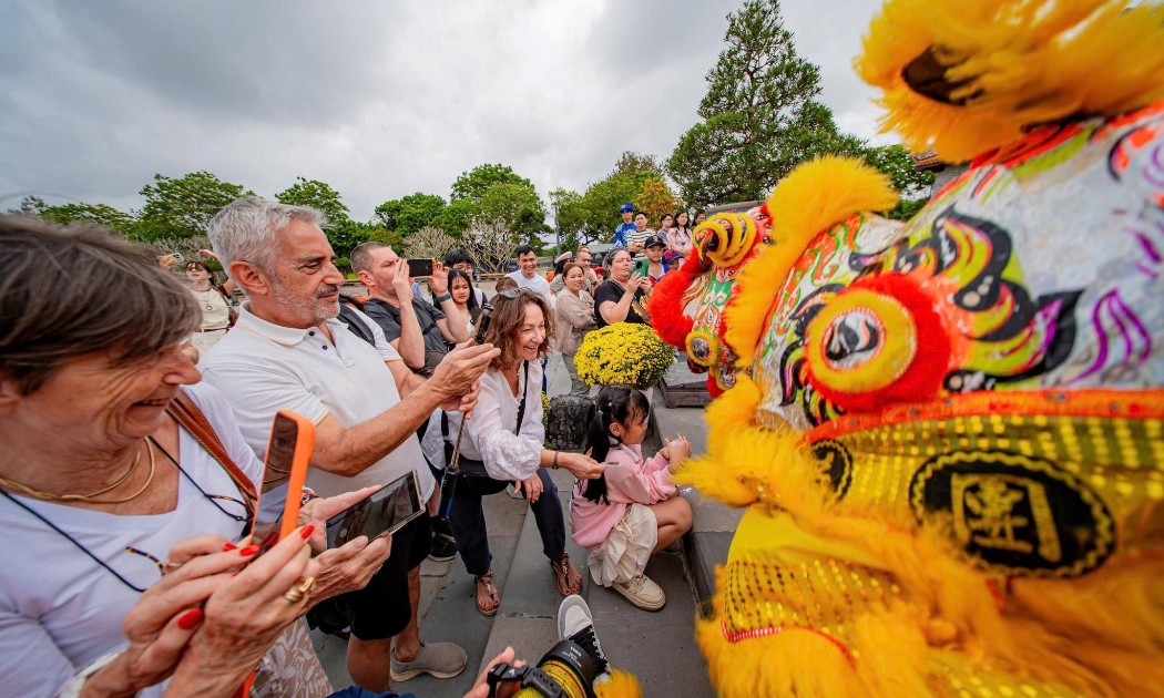 Du lịch cả nước khởi sắc mạnh mẽ dịp Tết Nguyên đán 2026