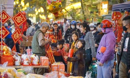 Khẩn trương hoàn thành thể chế hóa các nội dung trọng tâm, cốt lõi của Văn kiện Đại hội XIV 