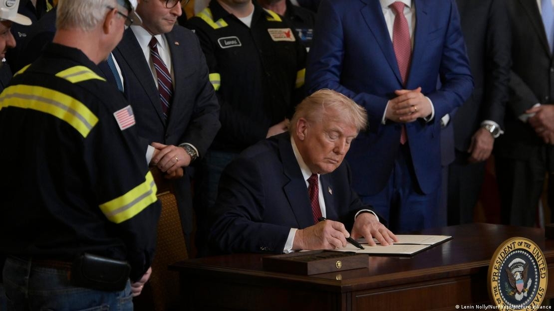 Tổng thống Trump tổ chức sự kiện “Champion of Coal” ngày 11/2 nhằm tôn vinh ngành than đá. Ảnh: Lenin Nolly/NurPhoto/picture alliance.