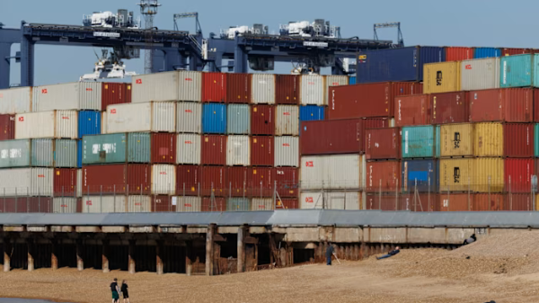 Anh cảnh báo trả đũa nếu Mỹ tăng thuế quan lên 15%