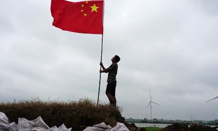 Trung Quốc tăng tốc năng lượng tái tạo, Mỹ