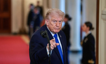 Tổng thống Trump dọa tăng thuế quan với các nước “chơi chiêu” trong thỏa thuận đã ký với Mỹ